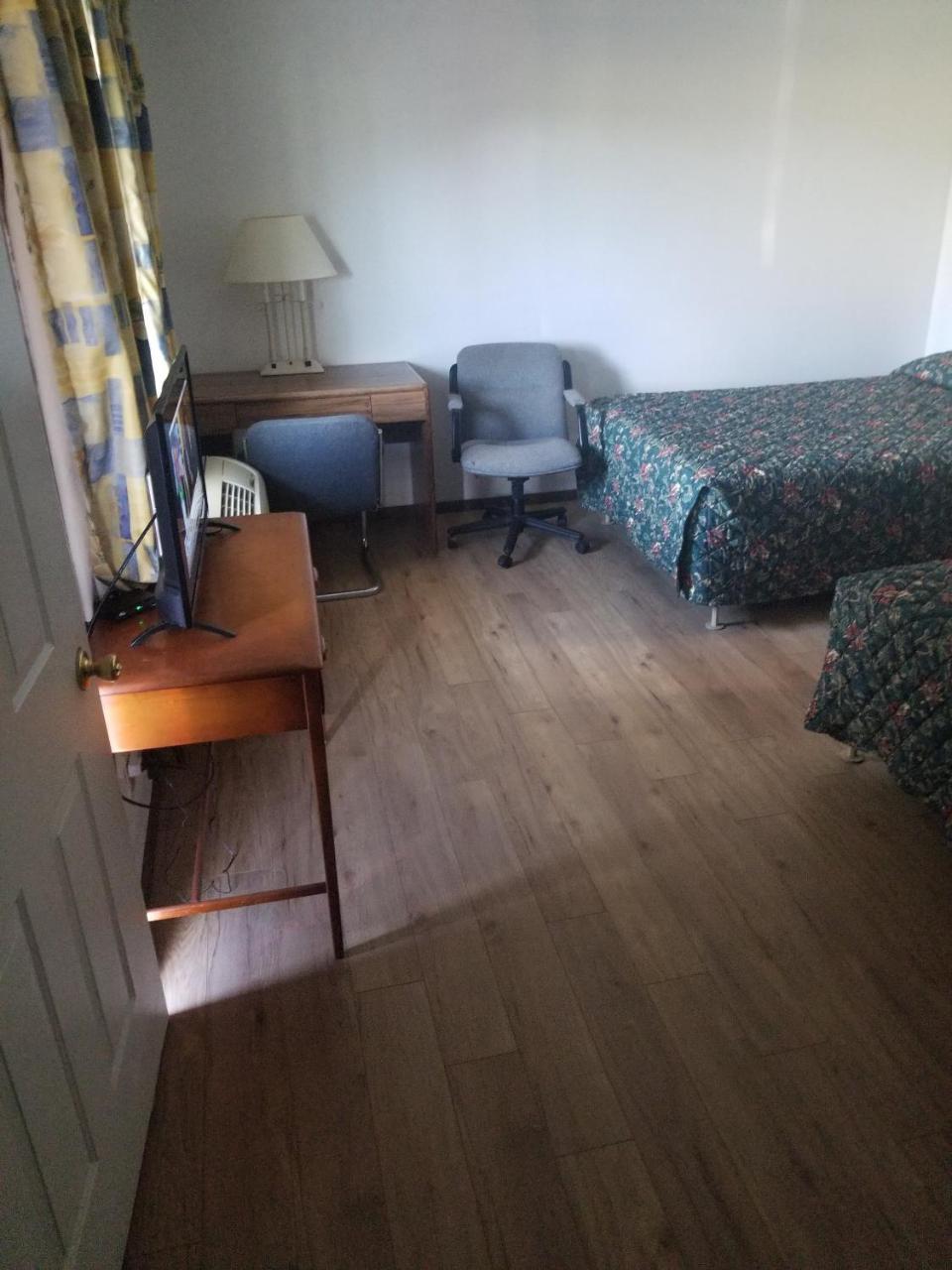 Neva Jean Motel Marshfield Ngoại thất bức ảnh
