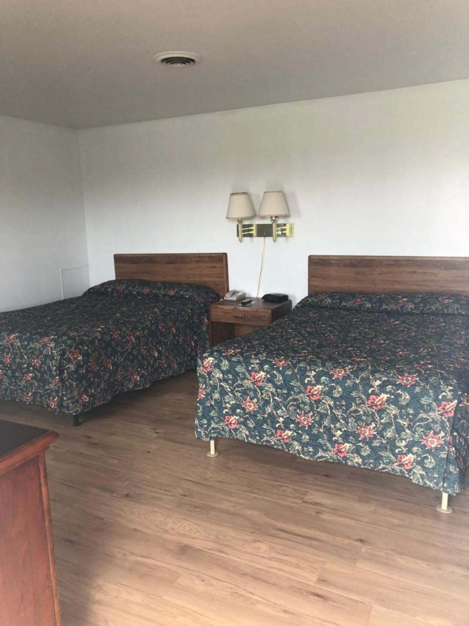 Neva Jean Motel Marshfield Ngoại thất bức ảnh